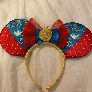 Snow White ears